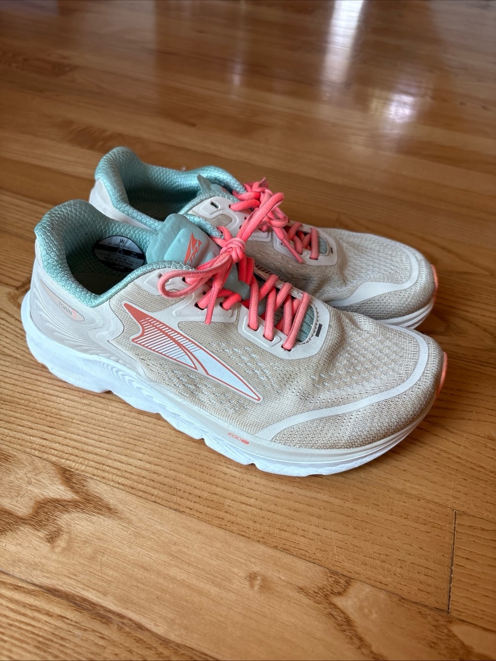Altra Torin 5 Running Shoes Sneakers Womens 7.5 Sand Coral Mint White Athletic